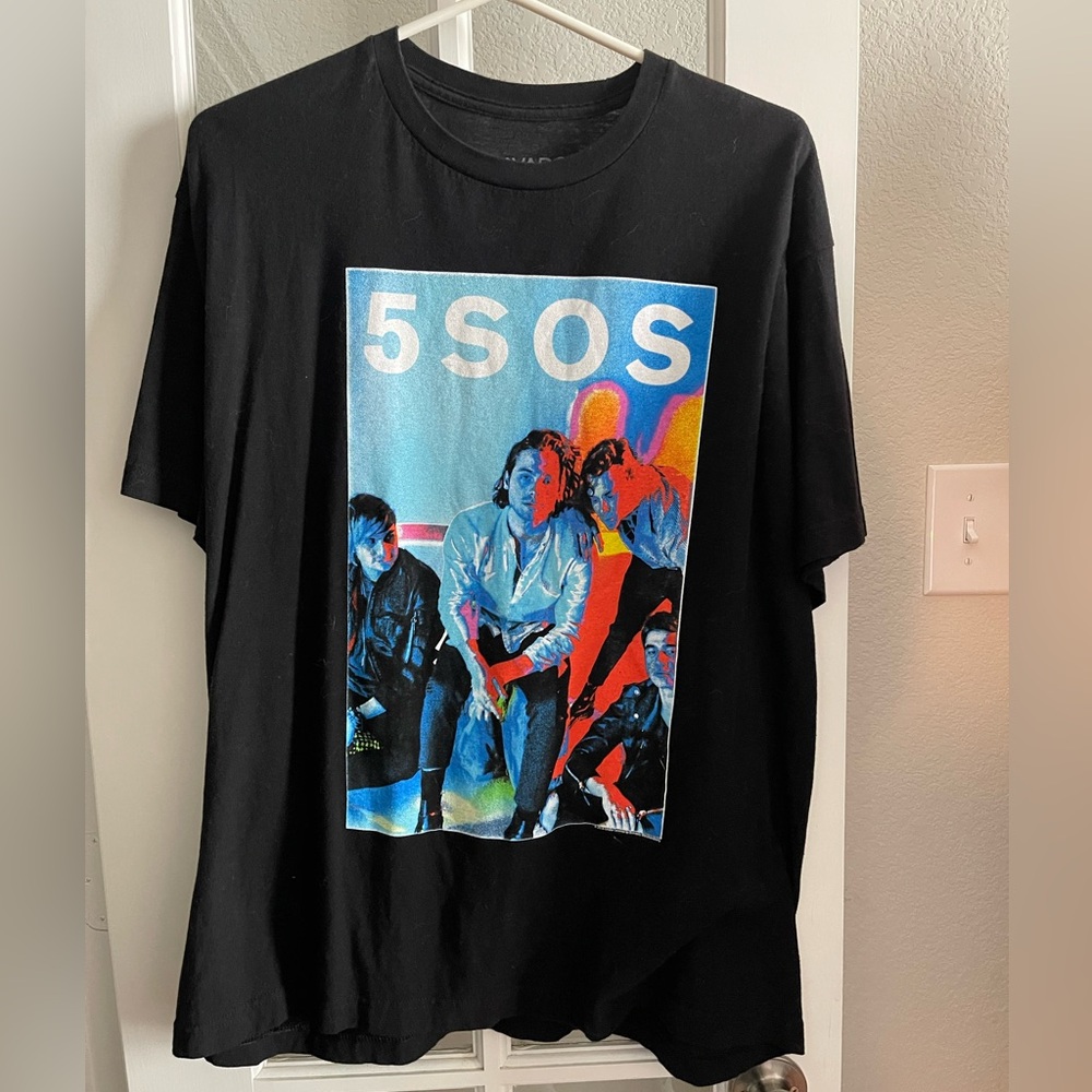 Bravado Black Short Sleeve 5SOS Tee